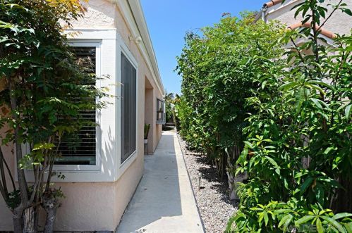 5139 Baywood Cir, Oceanside, CA 92056-2004