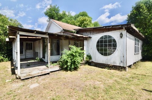 174 Pelzer St, Burnettown, SC 29851-2898