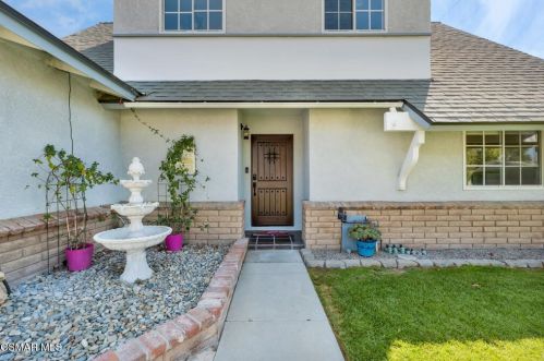 2054 Elizondo Ave, Simi Valley, CA 93065-4614