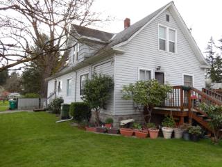 304 Illinois St, Newberg, OR 97132-1610