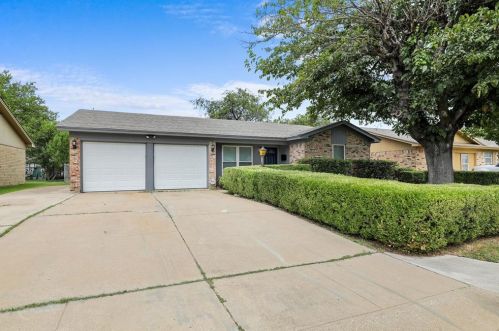 5571 Turner St, Fort Worth TX  76119-1759 exterior