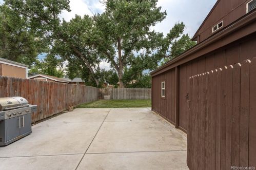 43 Newland Ct, Denver CO  80226-2137 exterior
