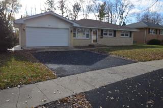 439 Lake Park Dr, Addison IL  60101-3769 exterior