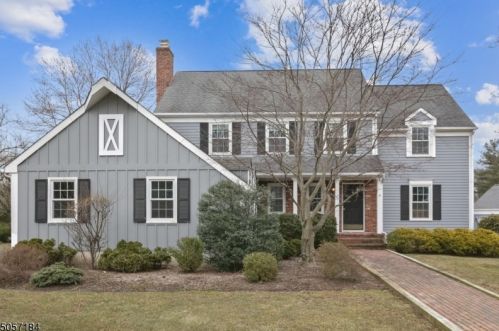 9 Vom Eigen Dr, Morristown, NJ 07960-4748
