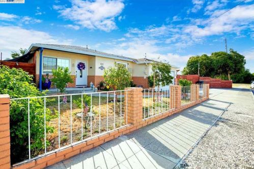 26260 Eldridge Ave, Hayward, CA 94544-3145