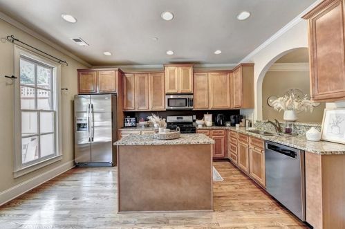 831 Mountain View Ter, Marietta GA  30064-2089 exterior