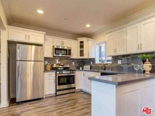 2715 Hauser Blvd, Los Angeles CA  90016-3221 exterior