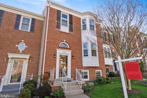 12153 Derriford Ct, Woodbridge, VA 22192-5129