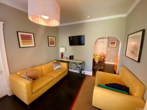 1001 Orange St, Redlands, CA 92374-3216