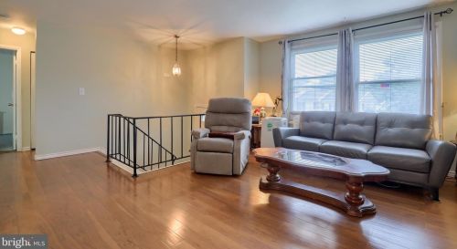 111 Tanglewood Ln, Lancaster, PA 17601-3315