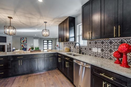 3010 Citation Dr, Dallas TX  75229-5838 exterior