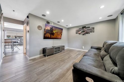1710 Oak Knoll Dr, Anaheim, CA 92807-1314
