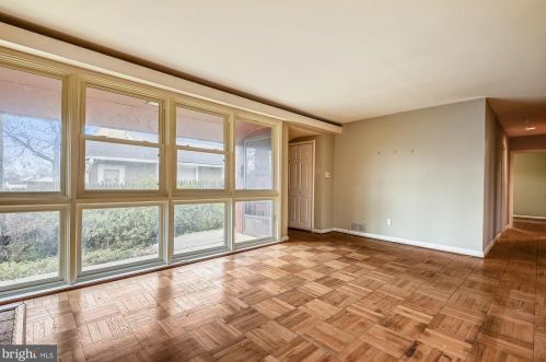 8407 Tahona Dr, Silver Spring MD 20903-3210 exterior