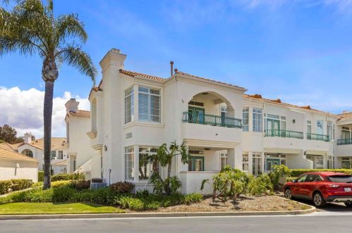 3305 Genoa Way, Oceanside, CA 92056-1737