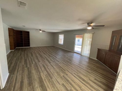 1207 Johnson St, Fort Worth TX  76126-3614 exterior