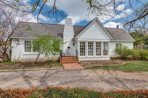 8510 Catawba Rd, Dallas TX  75209-1912 exterior