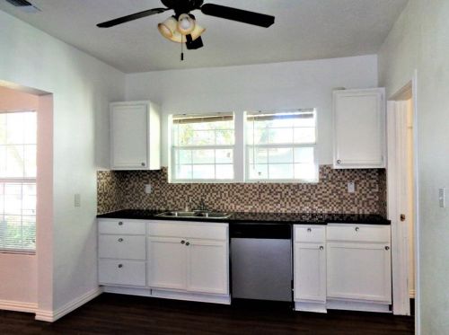 3605 Travis Ave, Fort Worth TX  76110-5230 exterior