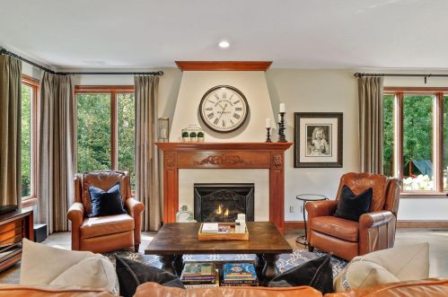 3315 Crestmoor Dr, Saint Paul MN  55125-5006 exterior
