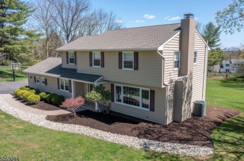 12 Chapel View Dr, Flemington, NJ 08822-4526
