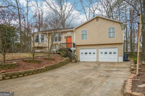 5008 Maxanne Dr, Kennesaw, GA 30144-2150