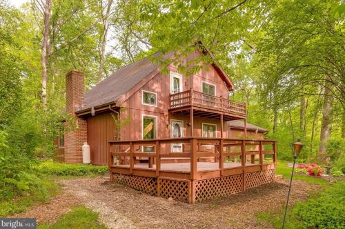 45 Alexander Ln, Falling Waters, WV 25419-7062