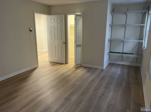 426 Undercliff Ave, Edgewater NJ  07020-1236 exterior