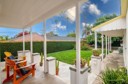 1549 Western Ave, Glendale CA  91201-1215 exterior