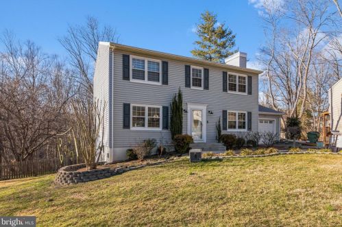 3488 Lyon Park Ct, Woodbridge, VA 22192-1022