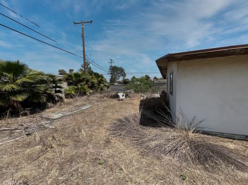 9931 Cris Ave, Anaheim CA  92804-5915 exterior