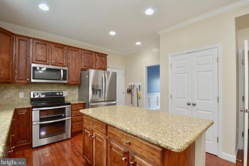 25 Sharpsburg Ln, Fredericksburg, VA 22405-5786
