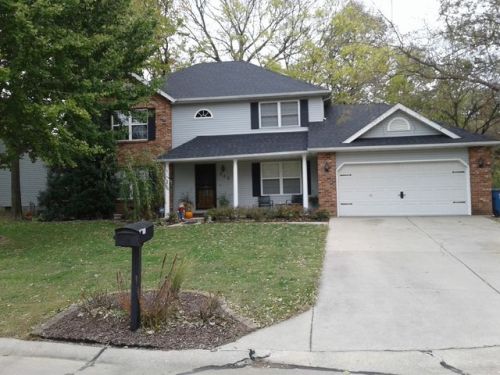 808 Rolling Meadows Dr, Maryville, IL 62062-6615