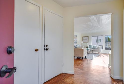 447 Girard St, San Francisco CA 94134-2109 exterior