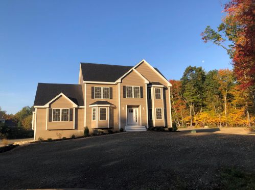 37 Morning Dove Rd, Kingston, NH 03848-3438