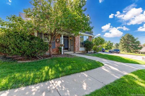 7556 Rosemary Cir, Englewood CO 80112-6421 exterior