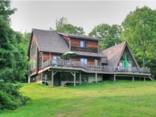 295 Bradley Ln, Saint George VT  05495-7102 exterior