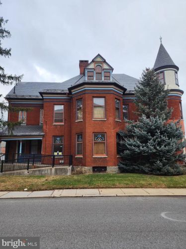 200 Walnut St, Hanover PA  17331-2534 exterior