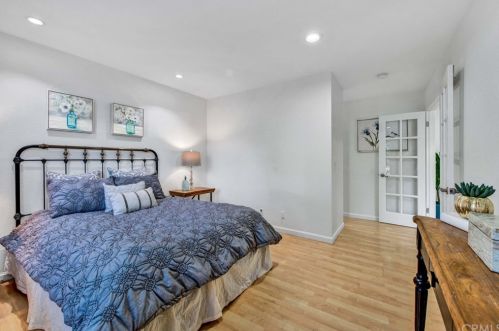 279 Streamwood, Irvine CA  92620-1944 exterior