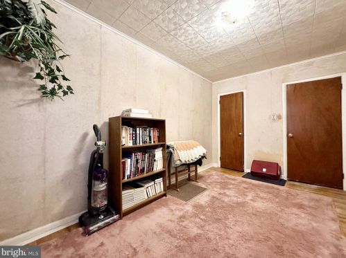 1113 Hunting Park Ave, Philadelphia PA 19140-2830 exterior