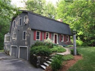 36 Buckridge Dr, Amherst, NH 03031-2504