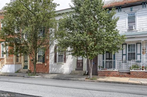 5 South St, Carlisle, PA 17013-3427