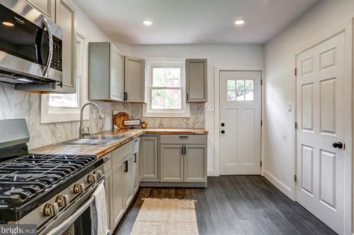 513 Poplar St, Lancaster PA  17603-5234 exterior