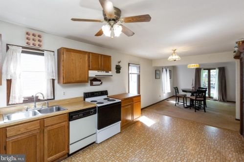 1174 Spruce Ave, Shady Side MD 20764-9562 exterior