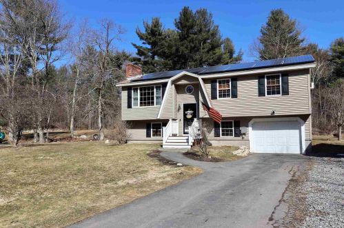 7 Maplewood Dr, Londonderry, NH 03053-3909