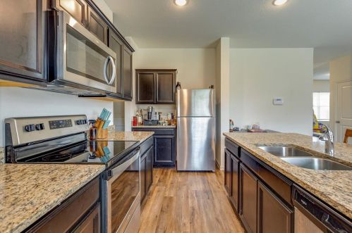 5329 Stone Meadow Ln, Fort Worth TX  76179-4284 exterior