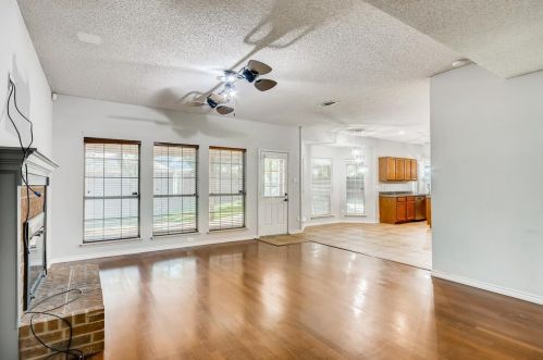8720 Tyne Trl, Fort Worth, TX 76118-7462