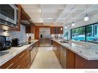 3928 Kaualio Pl, Honolulu HI  96816-4404 exterior
