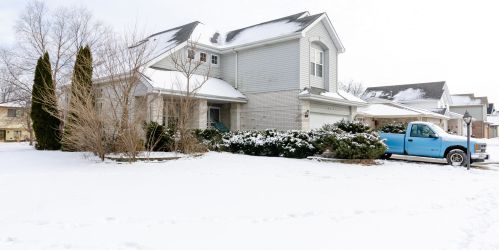 18601 Walnut Ave, Country Club Hills, IL 60478-5551