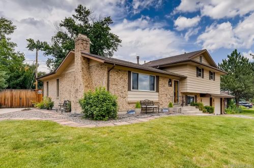 2119 Yarrow St, Denver, CO 80227-2447