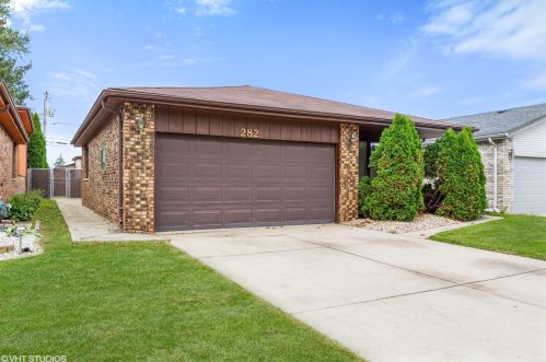 282 Escanaba Ave, Calumet City, IL 60409-2019