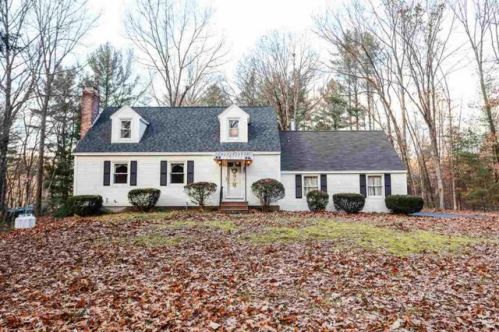 94 Adams Rd, Londonderry, NH 03053-3244
